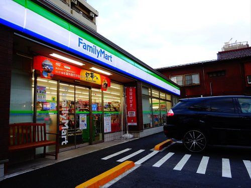 ファミリーマート杉並下高井戸二丁目店の画像