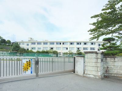 【伊勢原市】成瀬中学校の画像