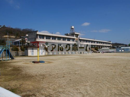 関屋小学校の画像