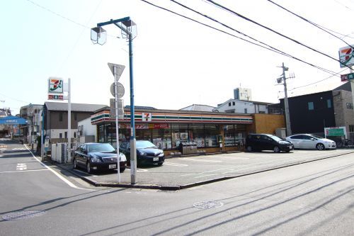 セブンイレブン横浜日吉一丁目店の画像