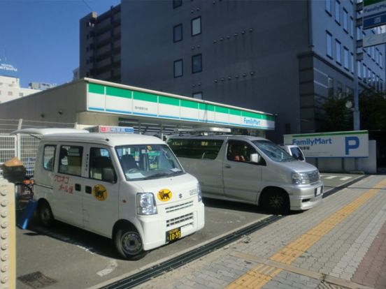 ファミリーマート西中島南方店の画像