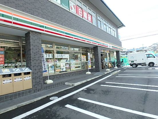 セブンイレブン川崎宮前平駅西店の画像