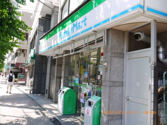 ファミリーマート　シンヤ雑司が谷店の画像