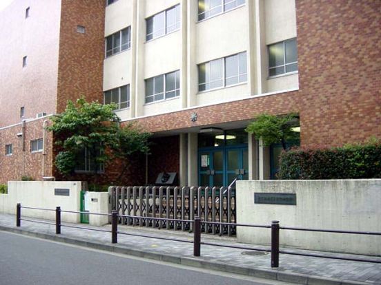 港区立東町小学校の画像