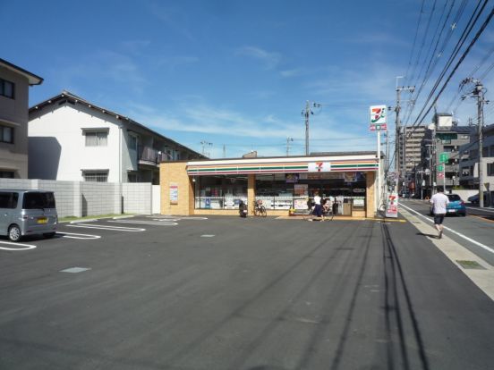 セブンイレブン　茨木中村町店の画像