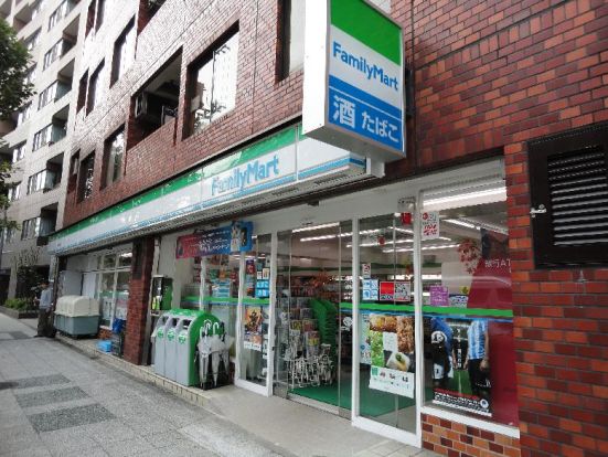 ファミリーマート佐野楠町店の画像