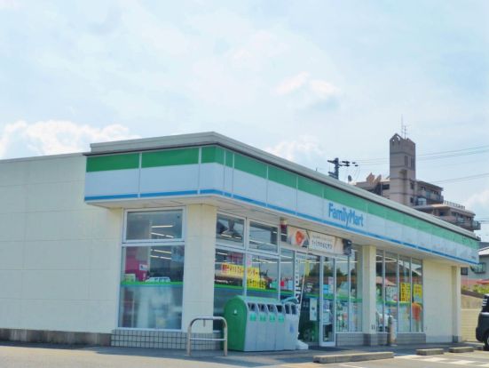 ファミリーマート富田林中野町店の画像