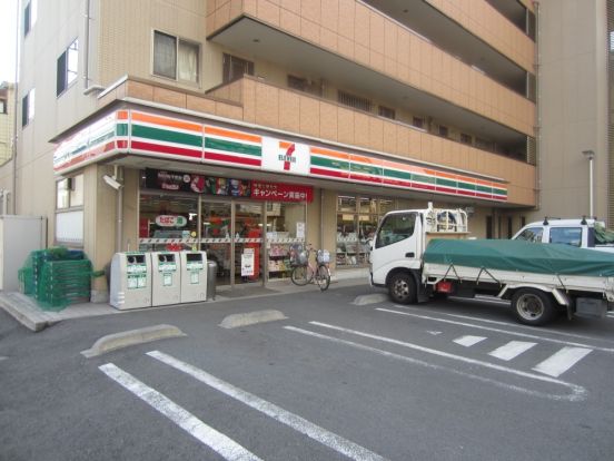 セブンイレブン川崎小倉店の画像