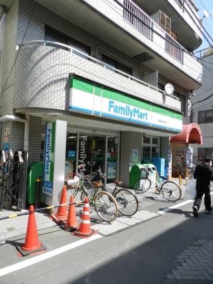 ファミリーマート　戸越銀座駅西店の画像
