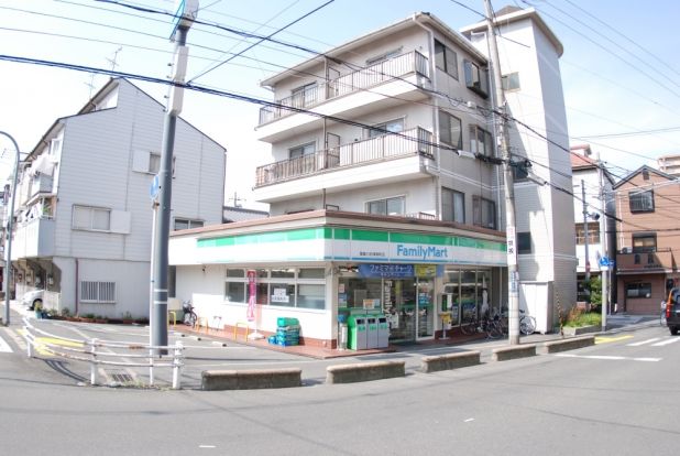 ファミリーマート寝屋川石津南町店の画像