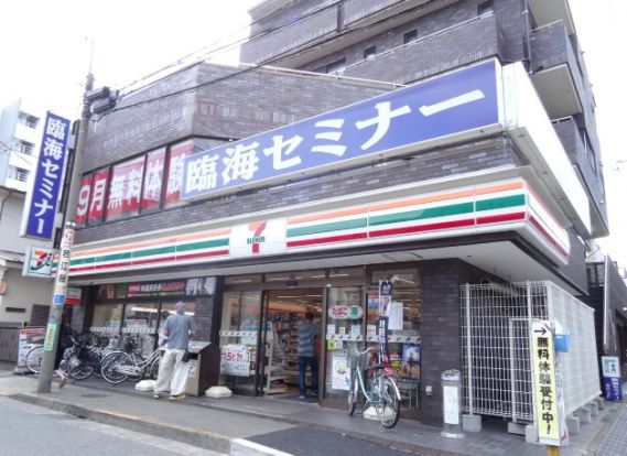 セブン−イレブン大田区池上駅南店の画像