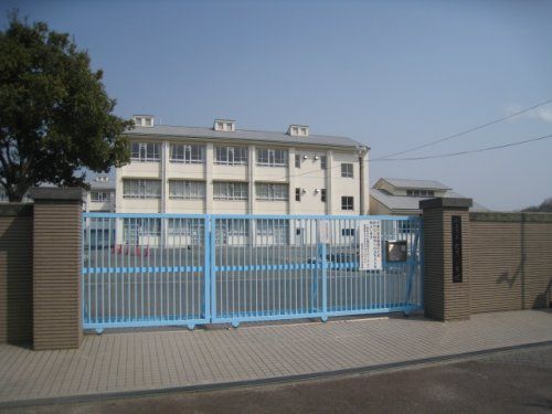 奈良市立 左京小学校の画像