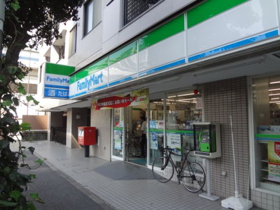 ファミリーマート 上馬交差点前店の画像