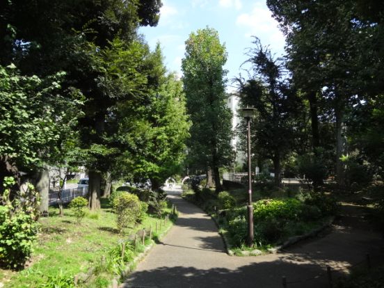 世田谷区 鶴ヶ窪公園の画像