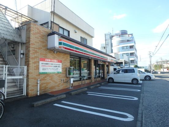 セブンイレブン川崎末長店の画像