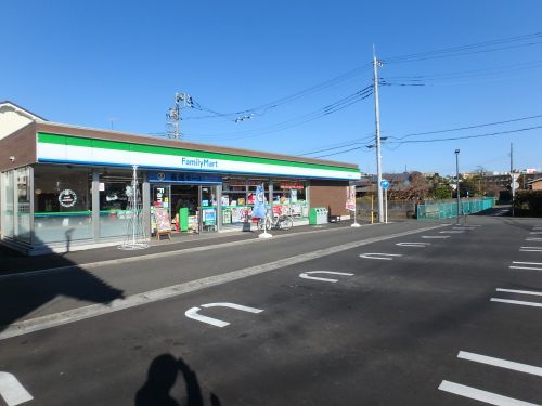  ファミリーマート宮前初山店の画像