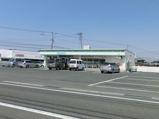 ファミリ－マ－ト　三野町店の画像
