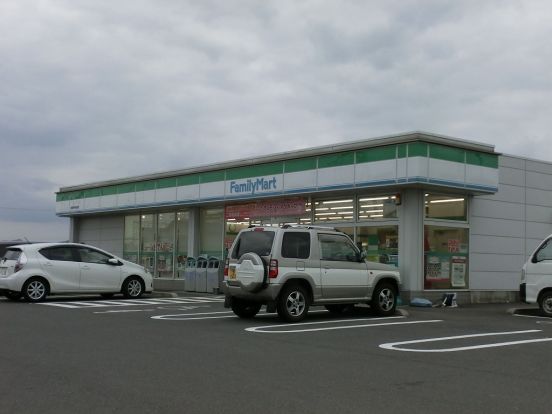 ファミリ－マ－ト　観音寺中田井店の画像