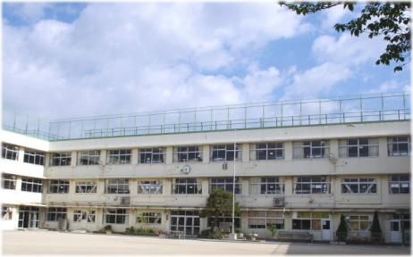 大田区立赤松小学校の画像