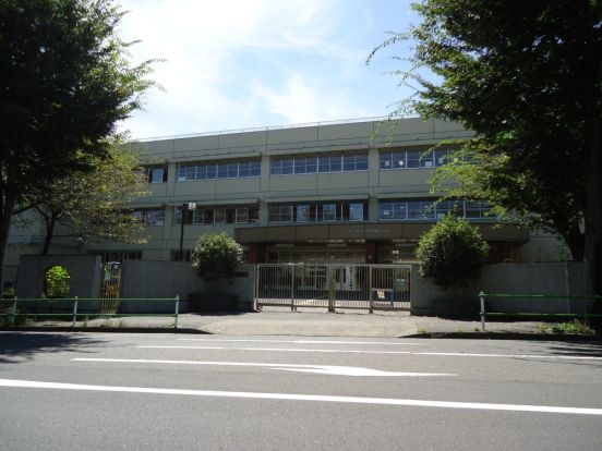 町田市立本町田小学校の画像