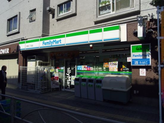 ファミリーマート笹塚二丁目店の画像