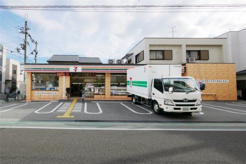  セブンイレブン 西宮瓦林町店の画像