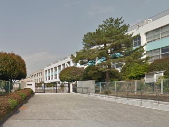 入間市立狭山小学校の画像