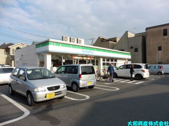 ファミリーマート サンズ相模台五丁目店の画像