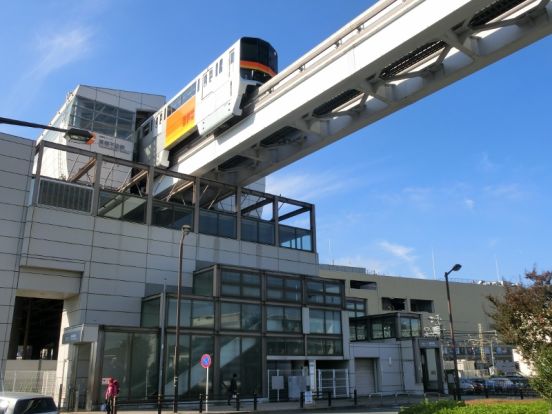 多摩都市モノレール　高幡不動駅の画像