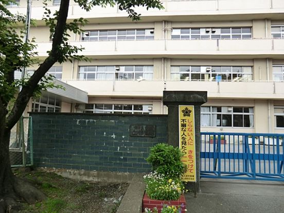 富士見市立東中学校の画像