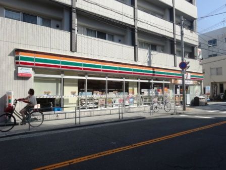 セブンイレブン　大阪小松2丁目店の画像