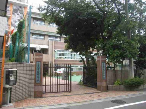 目黒学院中・高等学校の画像