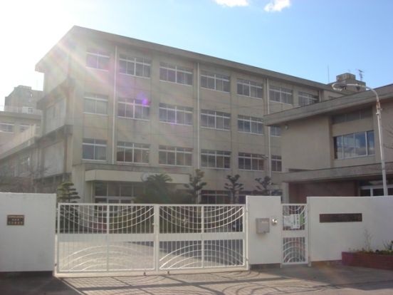米田西小学校の画像