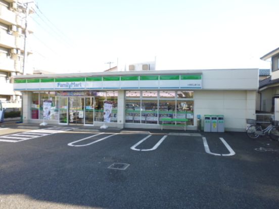 ファミリーマート　大泉目白通り店の画像