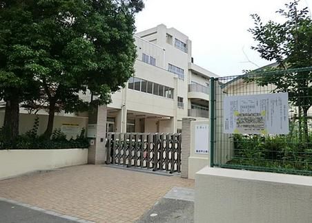 杉並区立 高井戸小学校の画像