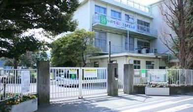 和泉中学校の画像