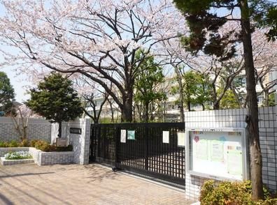 練馬区立 春日小学校の画像