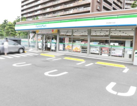 ファミリーマート 町田南大谷店 の画像