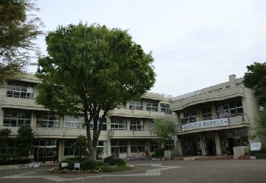 若松小学校の画像