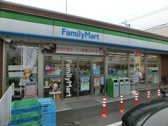 ファミリーマート横浜神大寺1丁目店の画像