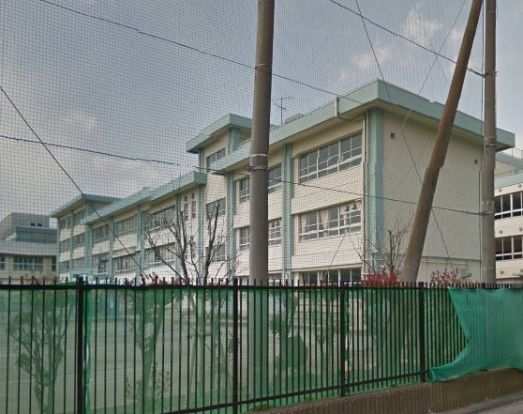 川崎市西中原中学校の画像