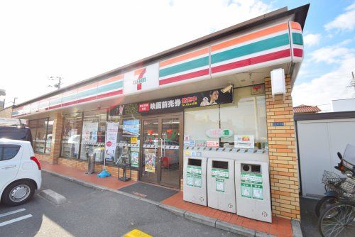 セブンイレブン大阪白鷺中学校前店の画像