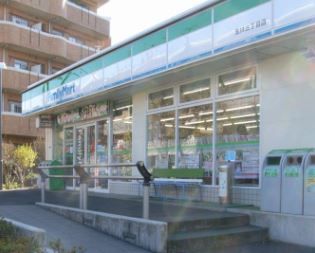 ファミリーマート　玉川三丁目店の画像