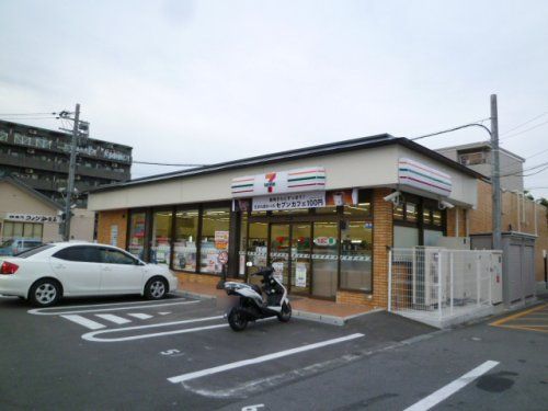 セブン−イレブン京都桂坂店の画像