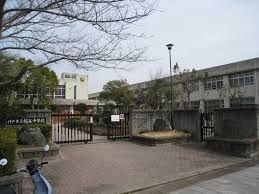 神戸市立櫨谷中学校の画像