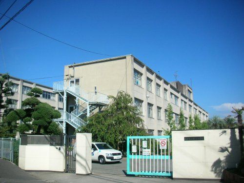 池田市立緑丘小学校の画像