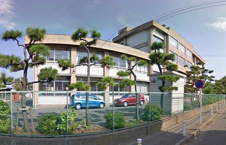 藤沢市立亀井野小学校の画像