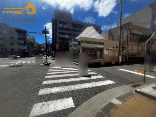 ファミリーマート 明石駅南店の画像