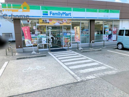 ファミリーマート 明石八木店の画像