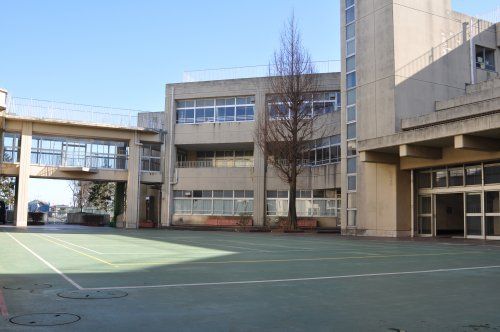 横浜市立　下瀬谷中学校の画像